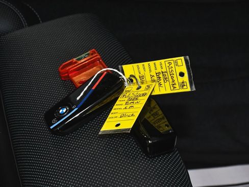 Used 2025 BMW XM image 70