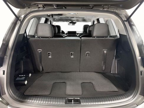 Used 2022 Kia Telluride S image 11