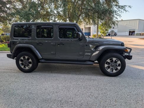 Used 2020 Jeep Wrangler Unlimited Sahara AWD/4WD image 10