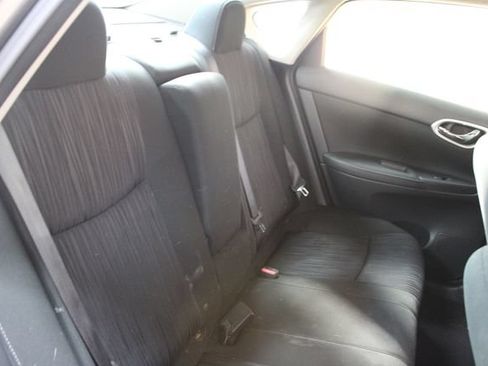 Used 2019 Nissan Sentra SV FWD image 9