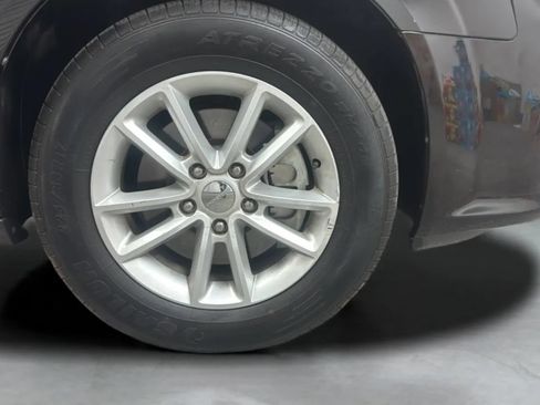 Used 2019 Dodge Grand Caravan SXT FWD image 28