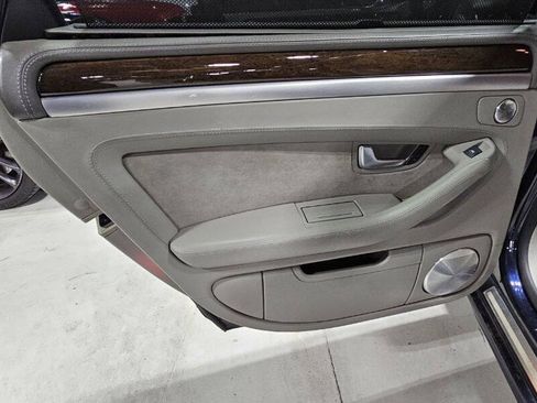 Used 2007 Audi S8 AWD/4WD image 24