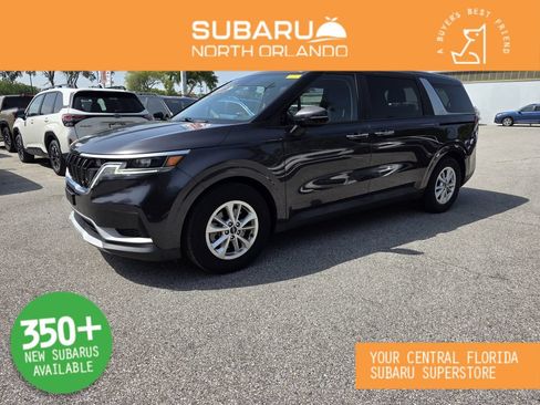 Used 2022 Kia Carnival LX FWD image 1