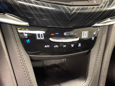 Used 2023 Cadillac XT6 Premium Luxury w/ Technology Package image 30
