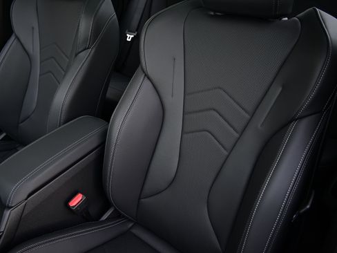 Used 2026 BMW 228i w/ Technology Package image 9