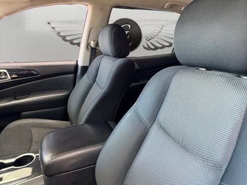 Used 2018 Nissan Pathfinder S FWD image 9