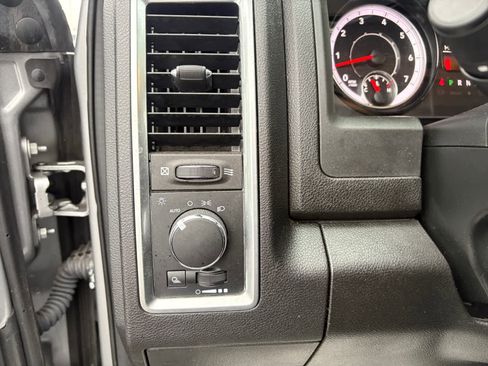 Used 2021 RAM 1500 Classic Warlock image 25