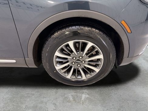 Used 2023 Lincoln Nautilus FWD w/ Premium Package image 29