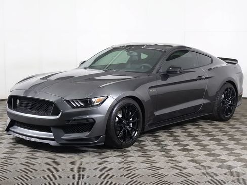Used 2017 Ford Mustang Shelby GT350 RWD image 6