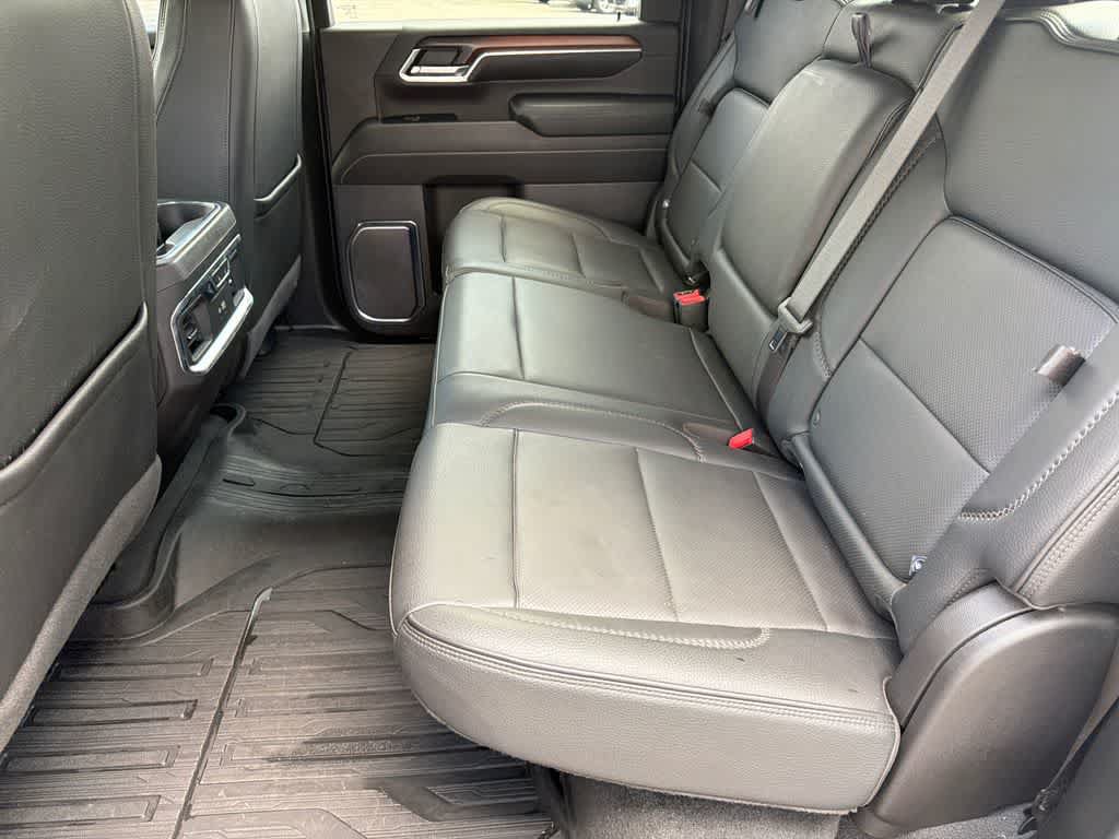 Used 2024 GMC Sierra 3500 Denali w/ Denali Reserve Package AWD/4WD image 17