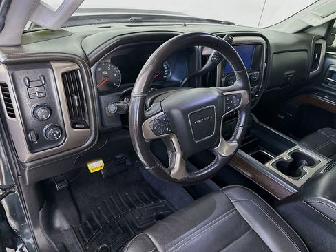 Used 2018 GMC Sierra 2500 Denali w/ Duramax Plus Package AWD/4WD image 29