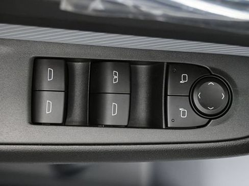 New 2027 Chevrolet Bolt RS w/ Technology Package FWD image 22