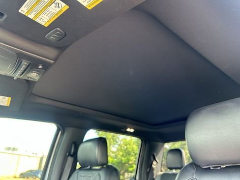 Used 2018 Ford F150 Raptor w/ Equipment Group 802A Luxury AWD/4WD image 17