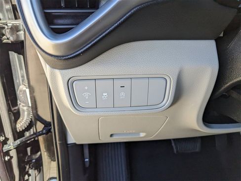 Certified 2024 Kia Soul LX w/ Option Group 015 image 28