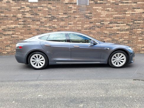 Used 2018 Tesla Model S 100D AWD/4WD image 5