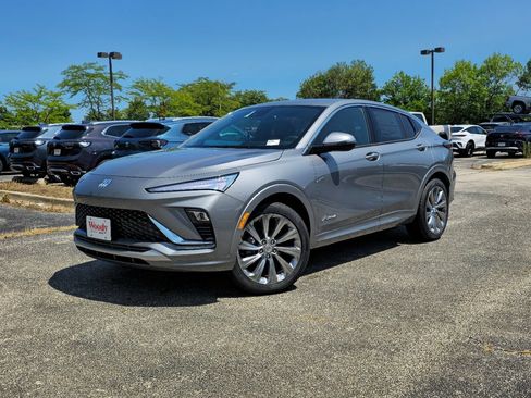New 2026 Buick Envista Avenir FWD image 2