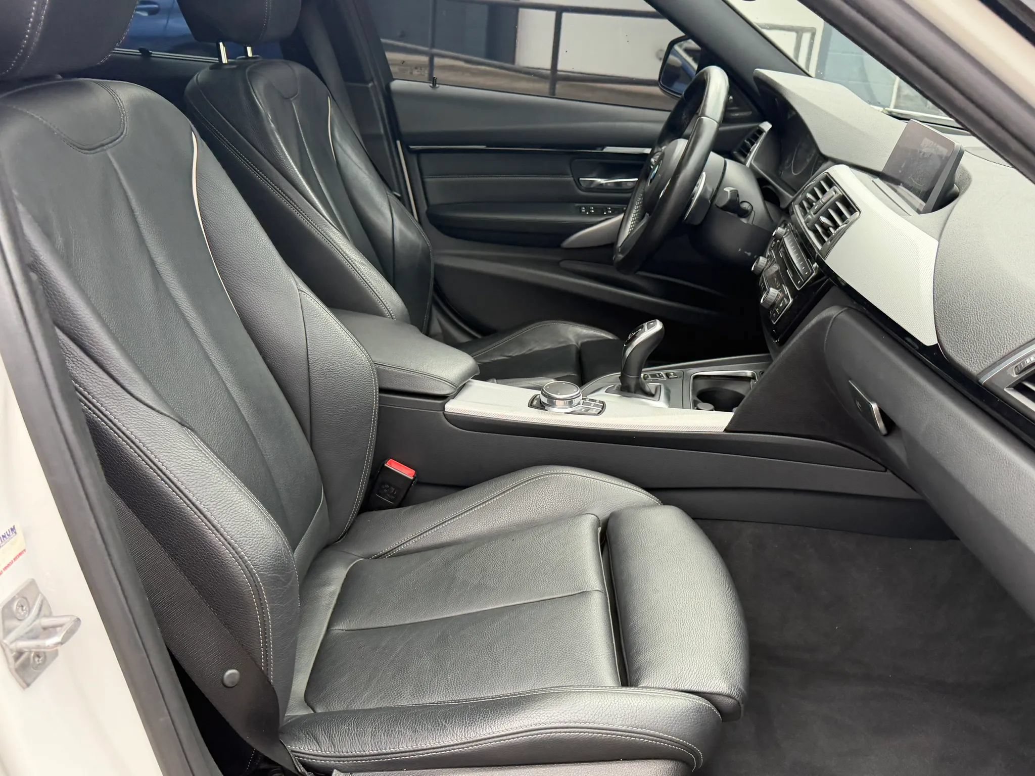 Used 2017 BMW 340i xDrive Sedan AWD/4WD image 14