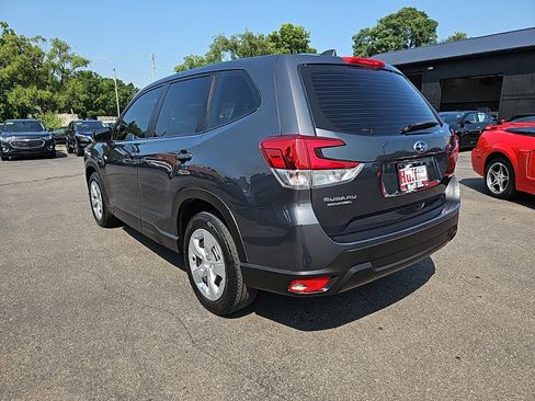 Used 2023 Subaru Forester AWD/4WD image 5