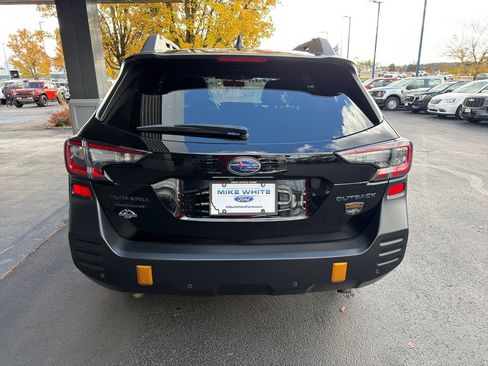 Used 2024 Subaru Outback Wilderness image 14