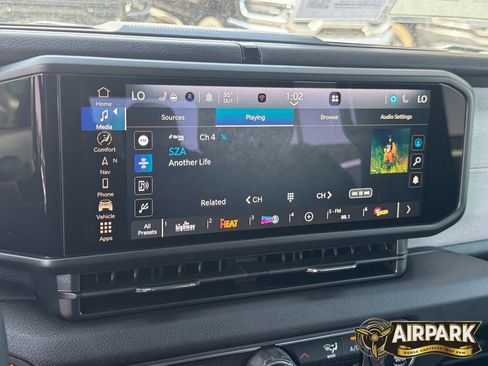 New 2025 Jeep Gladiator Sport AWD/4WD image 20