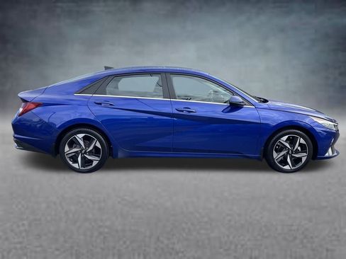 Used 2023 Hyundai Elantra Limited image 4