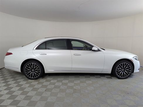 New 2026 Mercedes-Benz S 580 4MATIC Sedan image 3