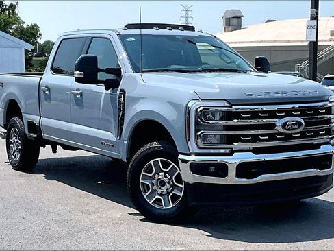 Used 2024 Ford F250 Lariat AWD/4WD image 38