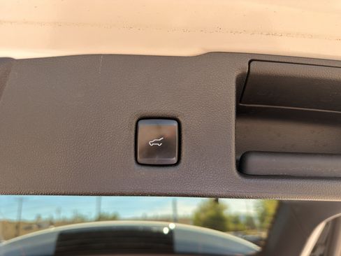 Used 2022 Ford Escape SEL AWD/4WD image 17