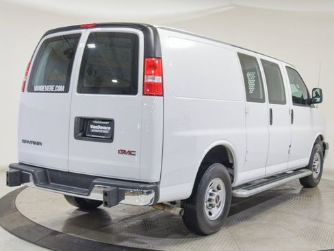 Used 2024 GMC Savana 2500 w/ Driver Convenience Package image 11