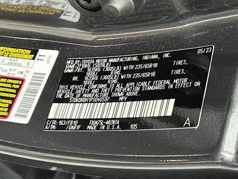 Used 2023 Toyota Highlander L AWD/4WD image 22