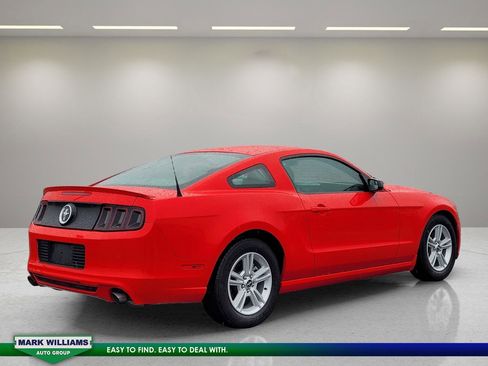 Used 2013 Ford Mustang Coupe image 8