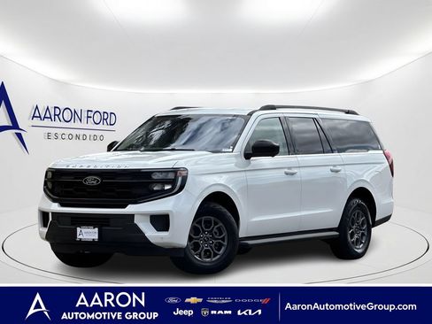 Used 2025 Ford Expedition Max Active RWD image 1