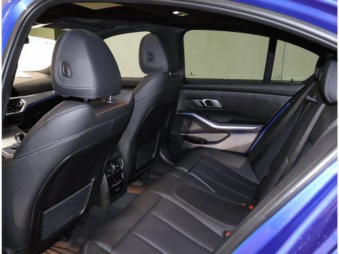Used 2022 BMW 330i Sedan w/ M Sport Package RWD image 16