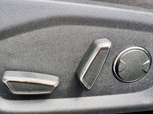 Used 2020 Ford Fusion SE image 14