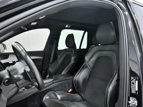 Used 2019 Volvo XC90 T6 R-Design w/ Advanced Package AWD/4WD image 6