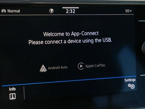 Used 2024 Volkswagen Taos SEL image 33