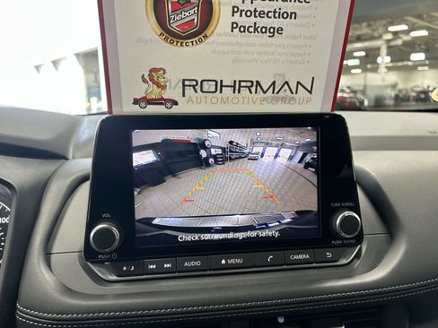 Certified 2024 Nissan Rogue SV w/ SV Premium Package AWD/4WD image 14