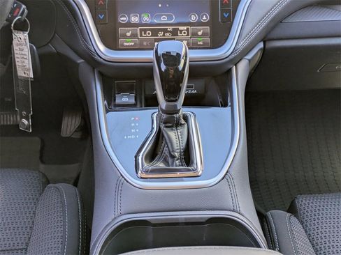 Used 2024 Subaru Outback Premium image 17