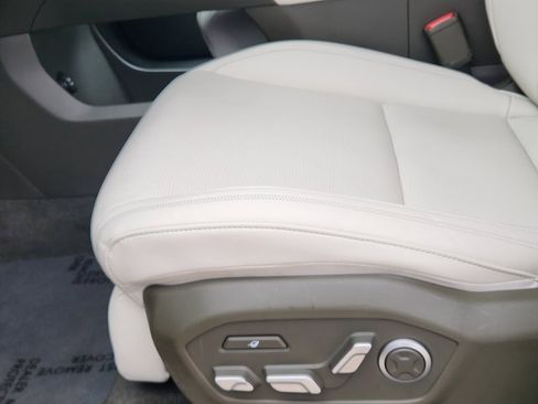 Certified 2025 Hyundai Santa Fe Calligraphy image 25