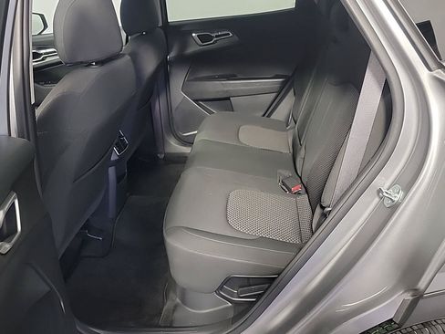 Certified 2023 Kia Sportage LX AWD/4WD image 17