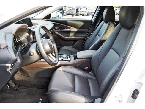 Certified 2025 MAZDA CX-30 AWD 2.5 S w/ Premium Package image 11