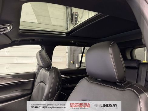 New 2026 Jeep Grand Cherokee Limited image 18