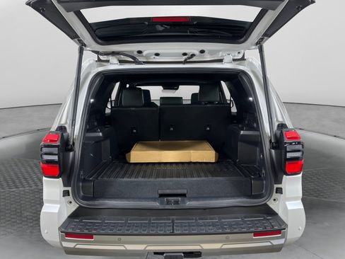 Certified 2025 Toyota 4Runner Limited image 17