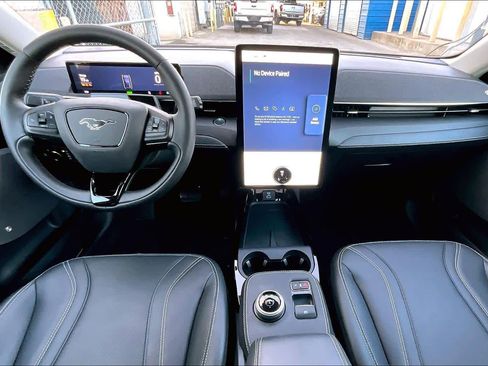 Used 2022 Ford Mustang Mach-E Premium image 15