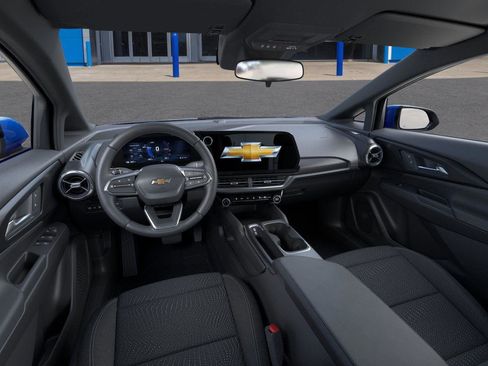 New 2026 Chevrolet Equinox EV LT image 15