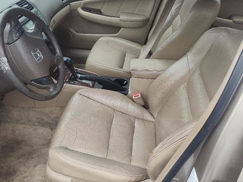 Used 2005 Honda Accord EX image 14