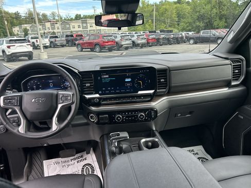 Certified 2024 Chevrolet Silverado 1500 LT Trail Boss w/ LT Trail Boss Premium Package AWD/4WD image 31