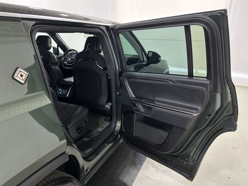 Used 2024 Rivian R1S Adventure AWD/4WD image 19