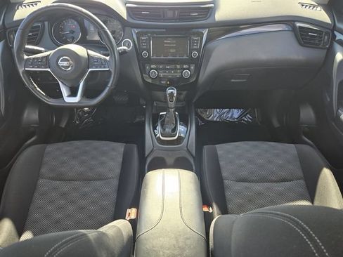 Used 2022 Nissan Rogue Sport SV FWD image 13
