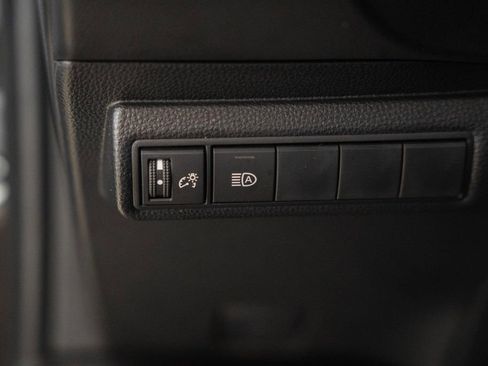 Used 2025 Toyota Corolla LE FWD image 36